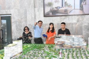 Khách hàng tìm hiểu dự án BĐS nghỉ dưỡng The Maris Vũng Tàu.