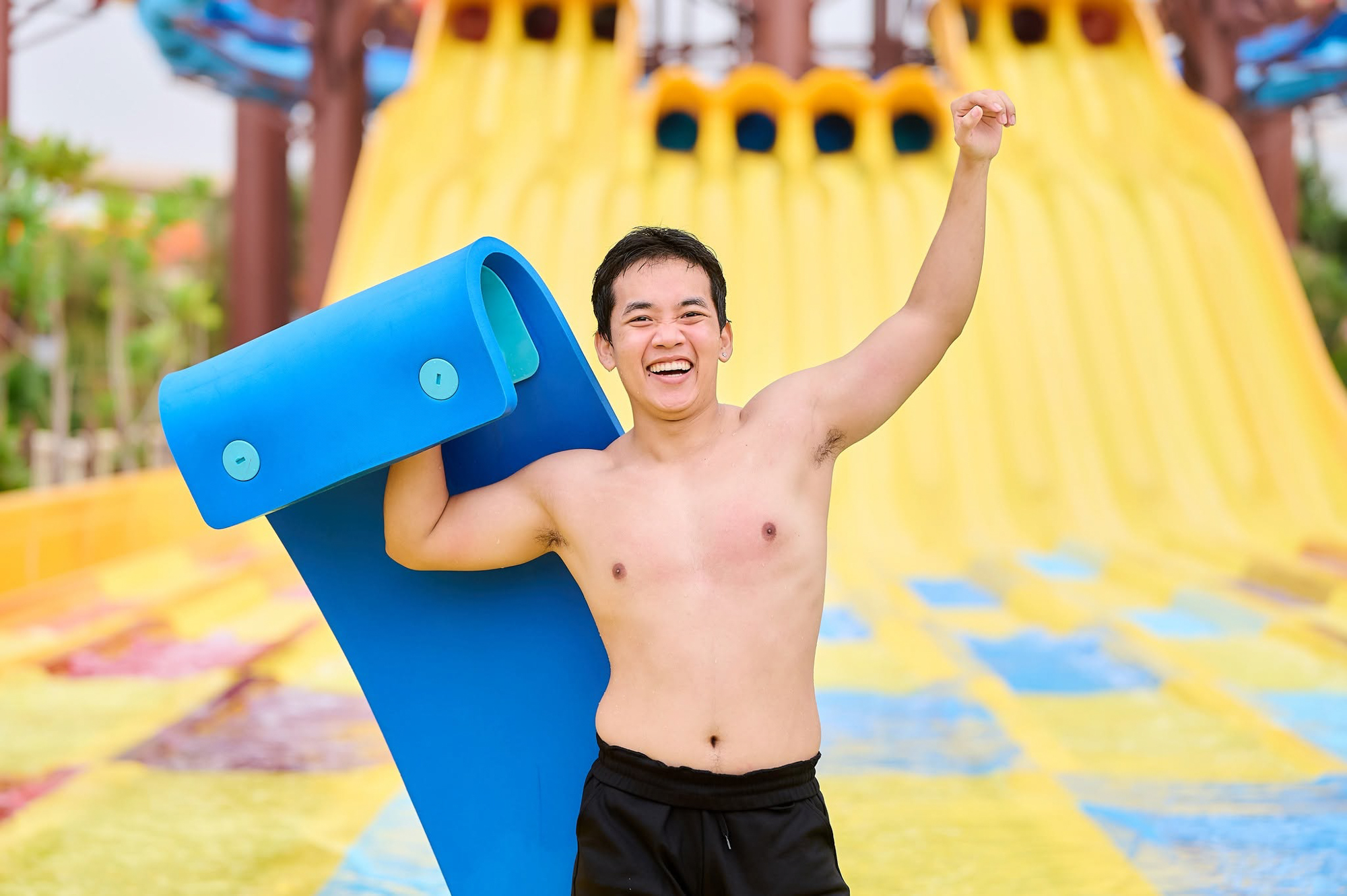 Siêu đường đua nước 10 làn trượt kỷ lục thế giới