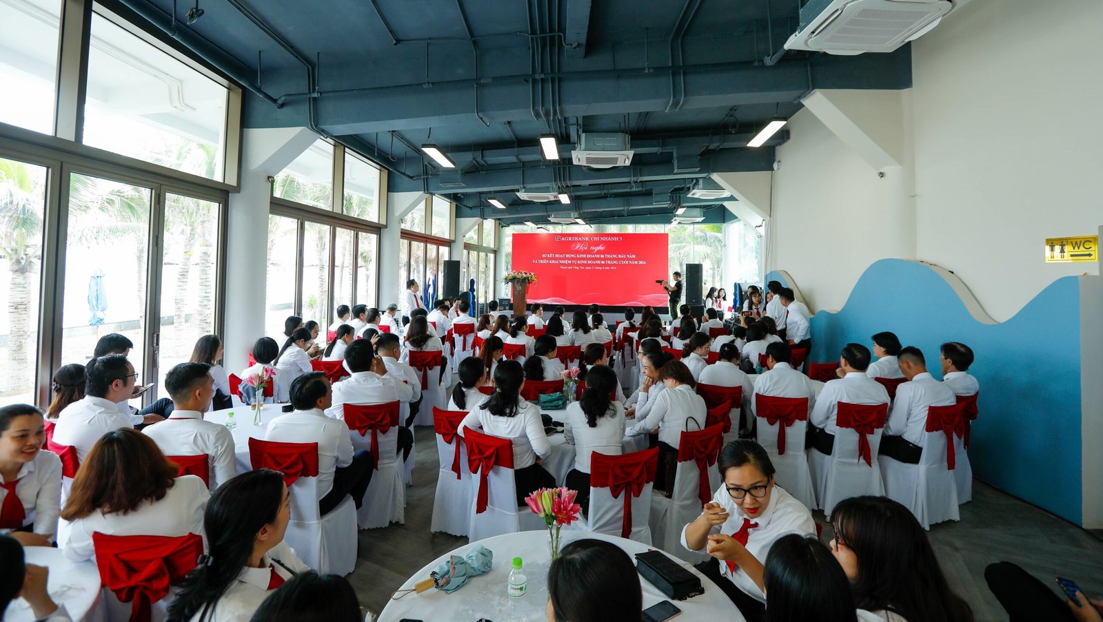 Gala Dinner bên hồ bơi vô cực The Maris Vũng Tàu