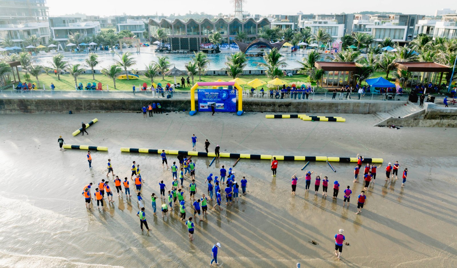 Team building trên bãi biển riêng The Maris Vũng Tàu