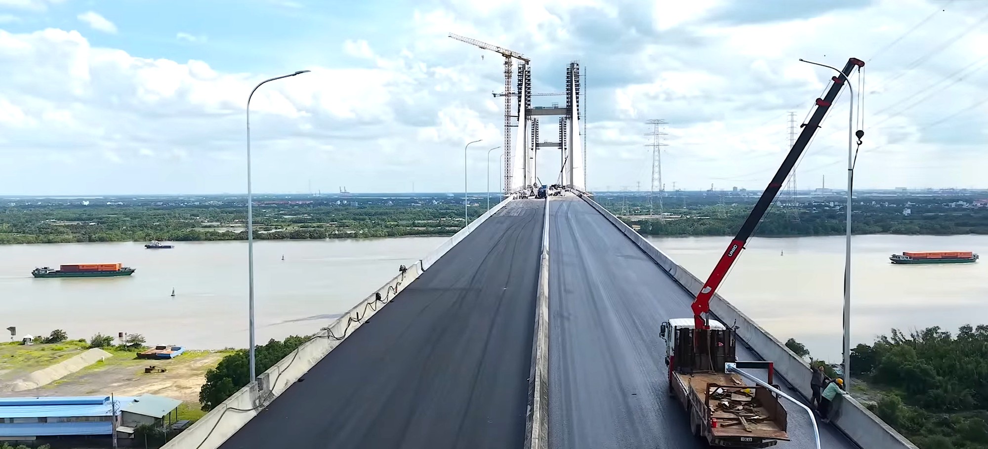 Cầu Bình Khánh chưa đưa vào khai thác