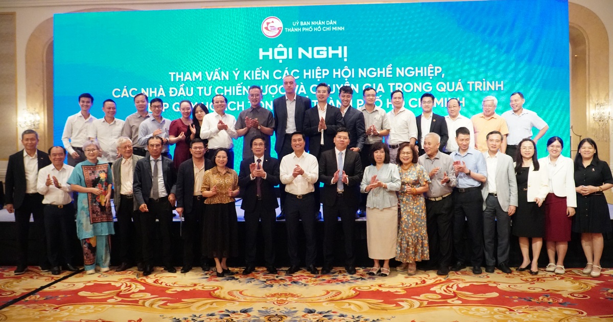 Các đại biểu tham dự hội nghị